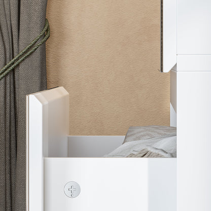 Armoire en bois massif et en panneaux de particules