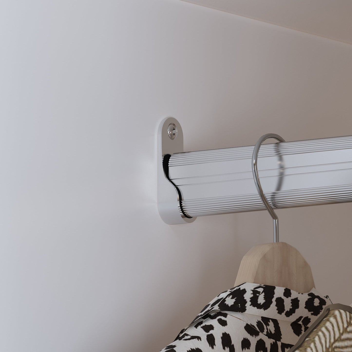 Armoire en bois massif et en panneaux de particules