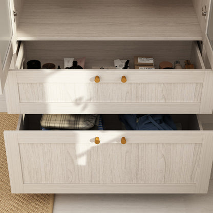 Armoire en bois massif et en panneaux de particules