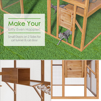 Grand enclos extérieur en bois pour chats, comprenant des niches, des ponts et des allées.