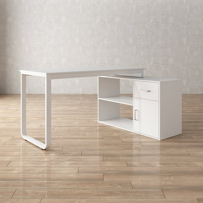 Bureau d'angle pour ordinateur avec grand espace de rangement, idéal pour un bureau à domicile.