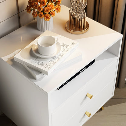 Table de chevet moderne avec pieds en bois massif, table d'appoint minimaliste et polyvalente à 3 tiroirs