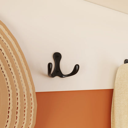 Meuble d'entrée avec étagère, rangement à chaussures et armoire à manteaux.