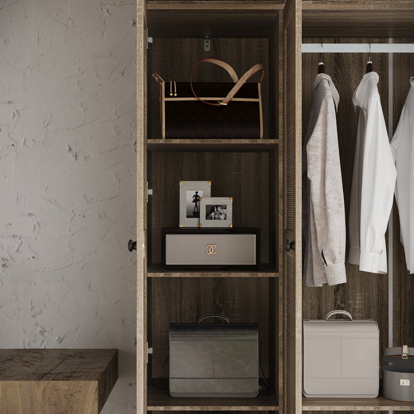 Armoire en bois massif et en panneaux de particules
