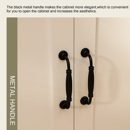 Buffet de cuisine avec placard de rangement et grand plan de travail.