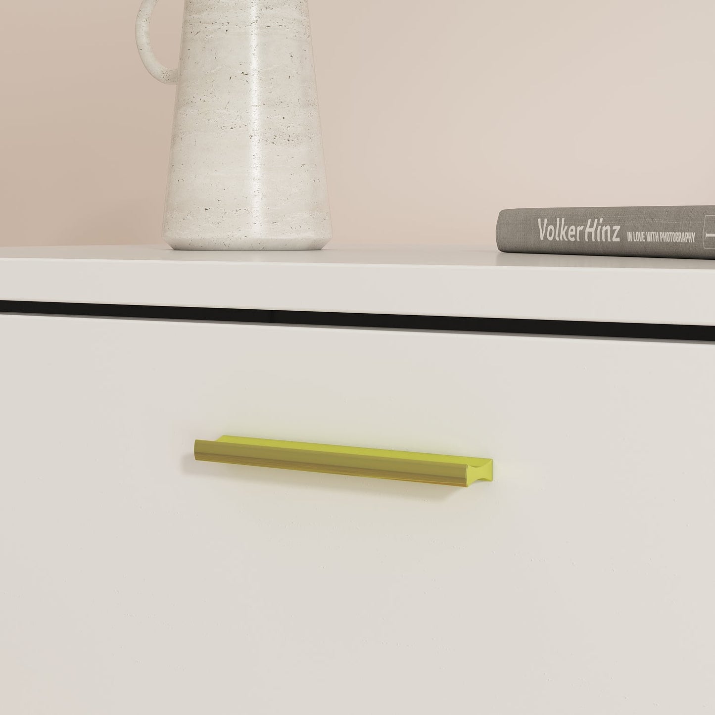 Commode contemporaine polyvalente avec 5 grands tiroirs de rangement 