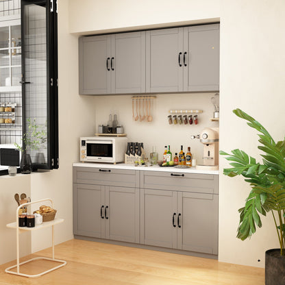 Buffet de cuisine avec placard de rangement et grand plan de travail.