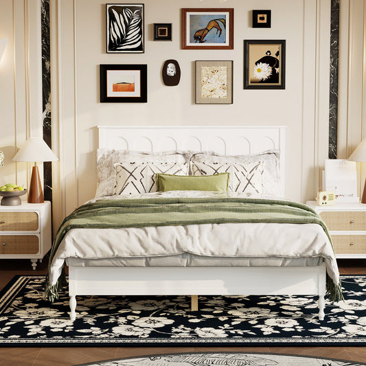 Lit plateforme en bois massif au style élégant