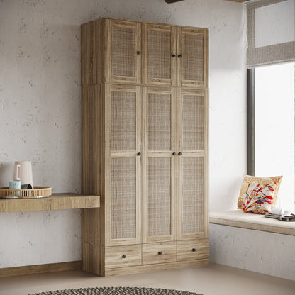 Armoire en bois massif et en panneaux de particules