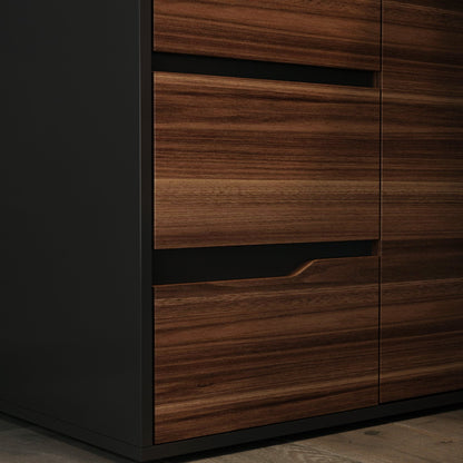 Bureau d'angle en forme de L avec tiroirs, finition bois brun.