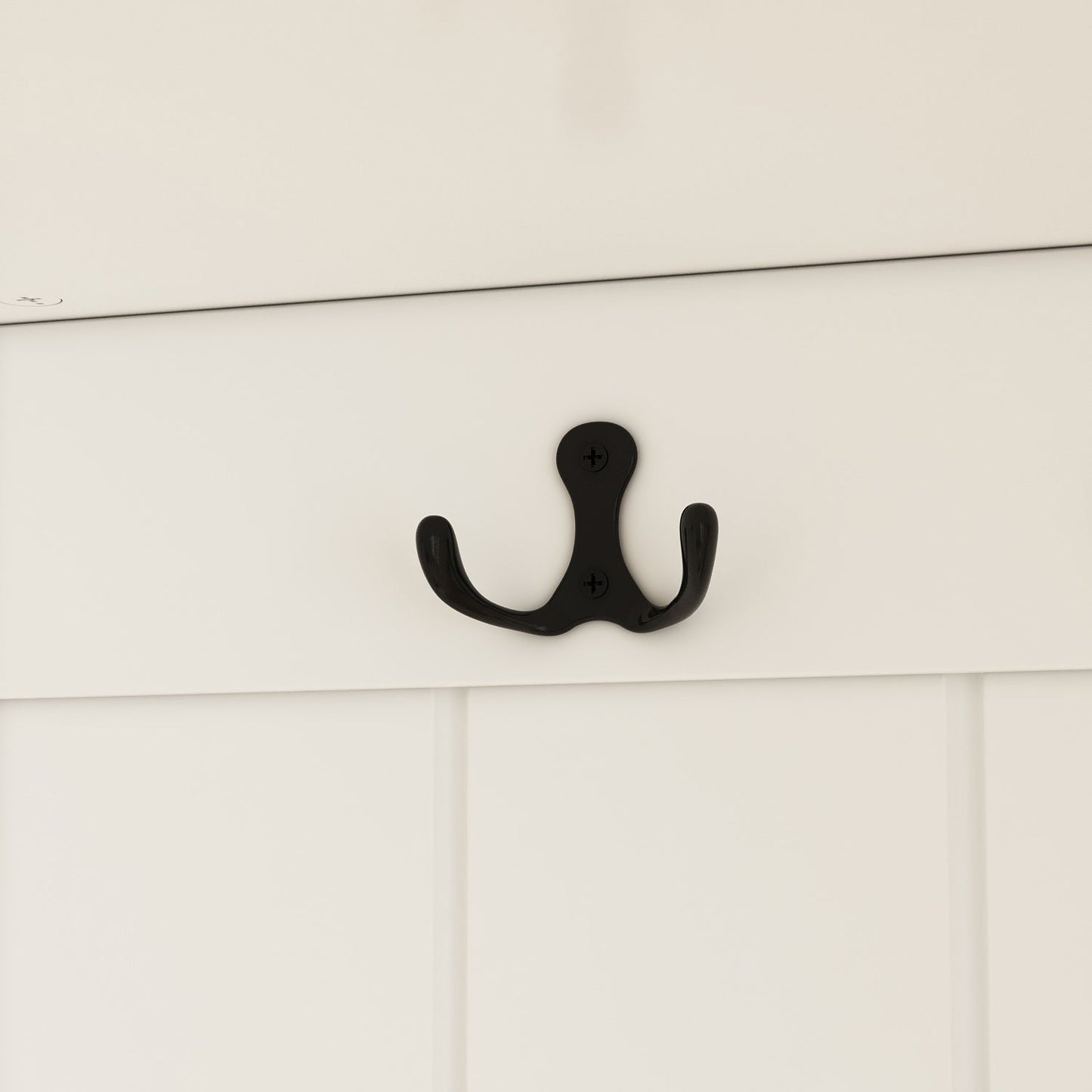 Meuble d'entrée avec étagère, rangement à chaussures et armoire à manteaux.