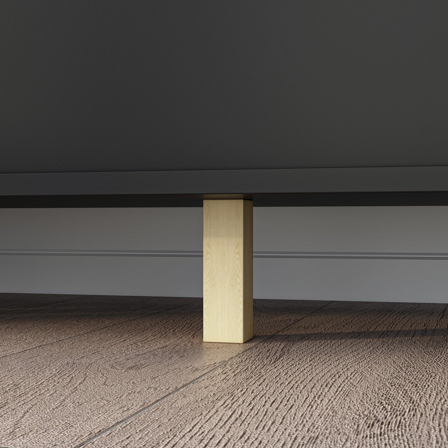 Commode à neuf tiroirs sculptée et ajourée d'une finesse exquise. L'élégance alliée à la fonctionnalité.