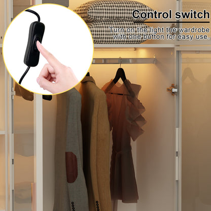 Grande armoire de chambre à coucher avec rangement pour vêtements, éclairage LED et portes vitrées