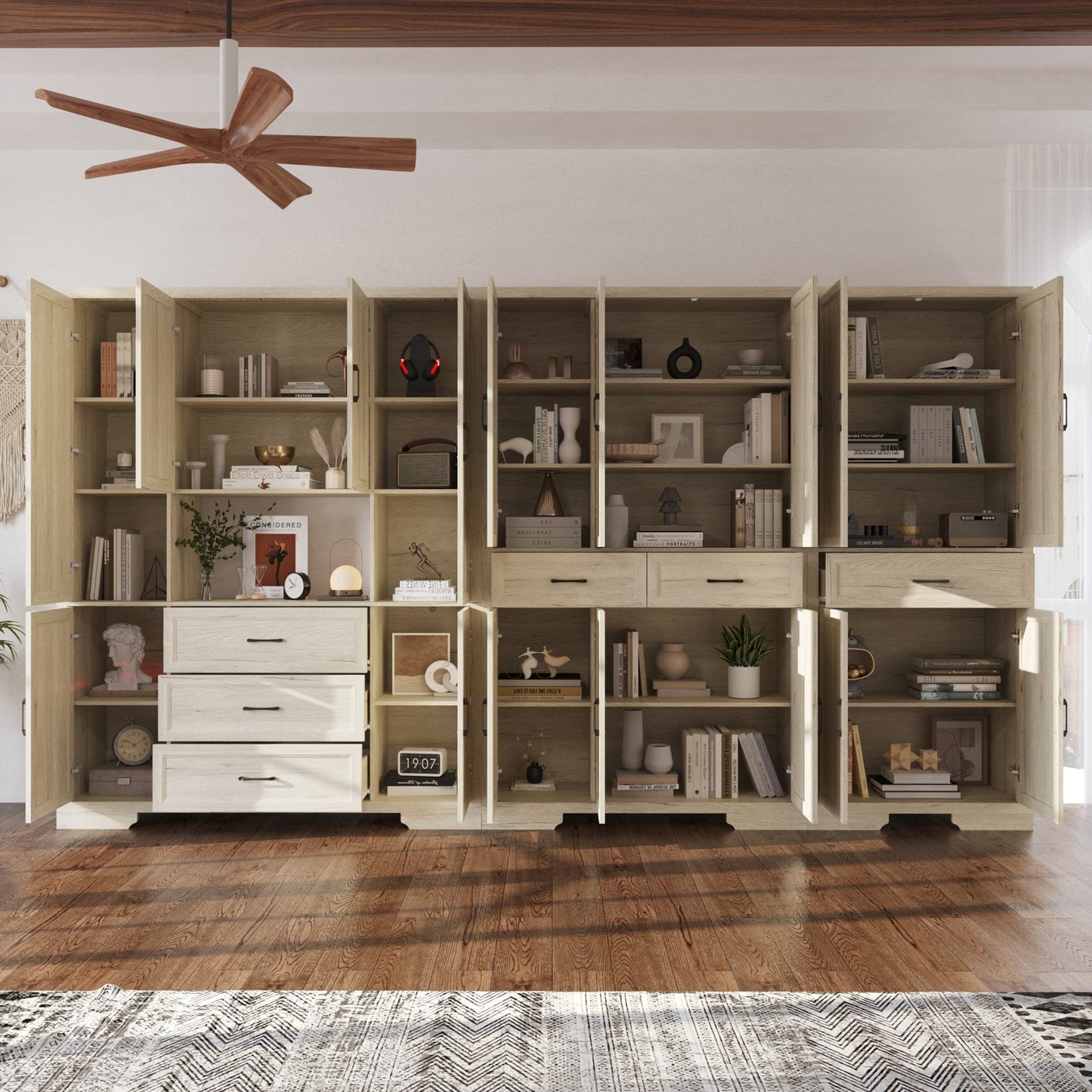 Meuble de rangement modulaire élégant : design épuré et combinaison de compartiments ouverts et fermés.