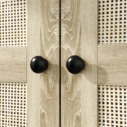 Armoire en bois massif et en panneaux de particules