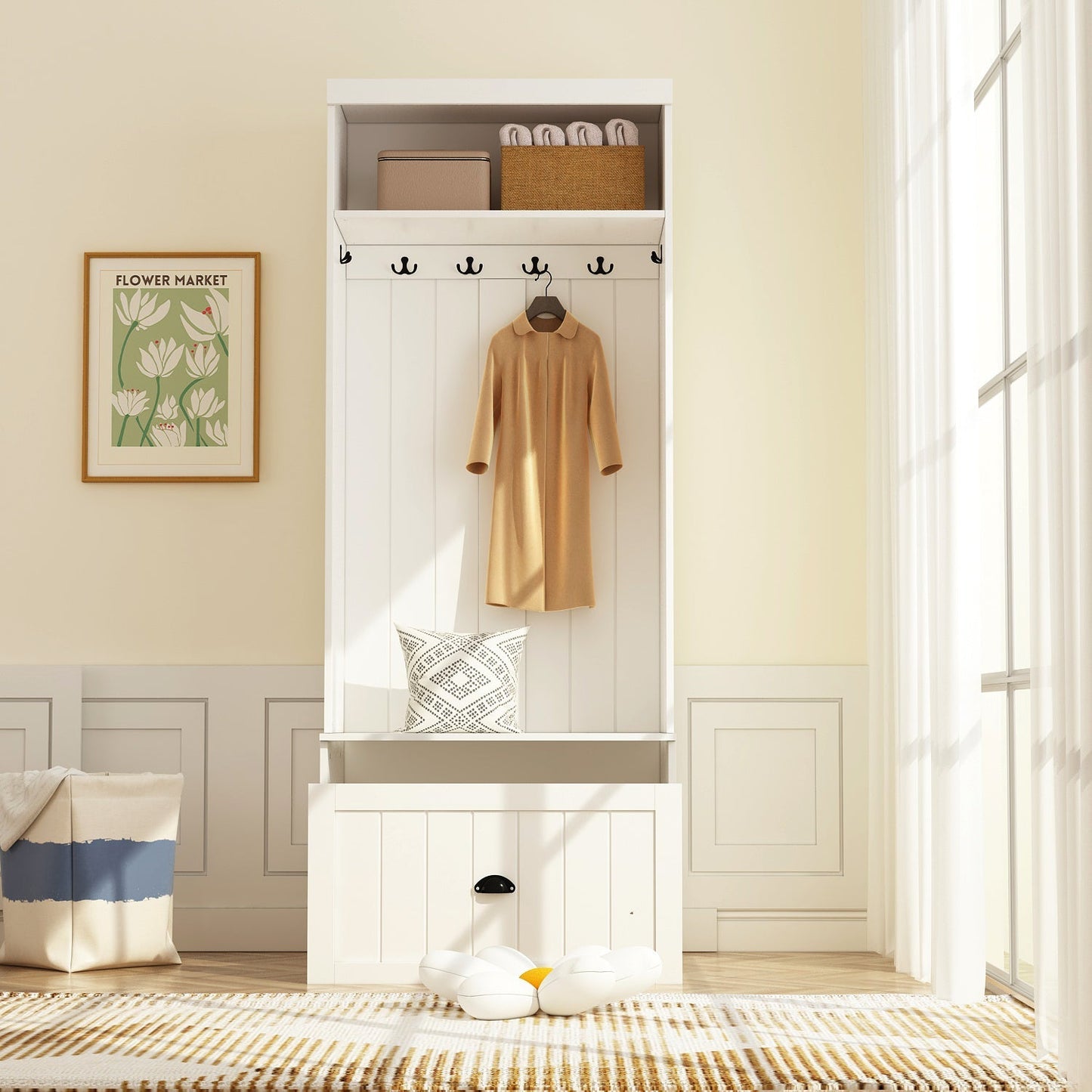 Meuble d'entrée avec étagère, rangement à chaussures et armoire à manteaux.