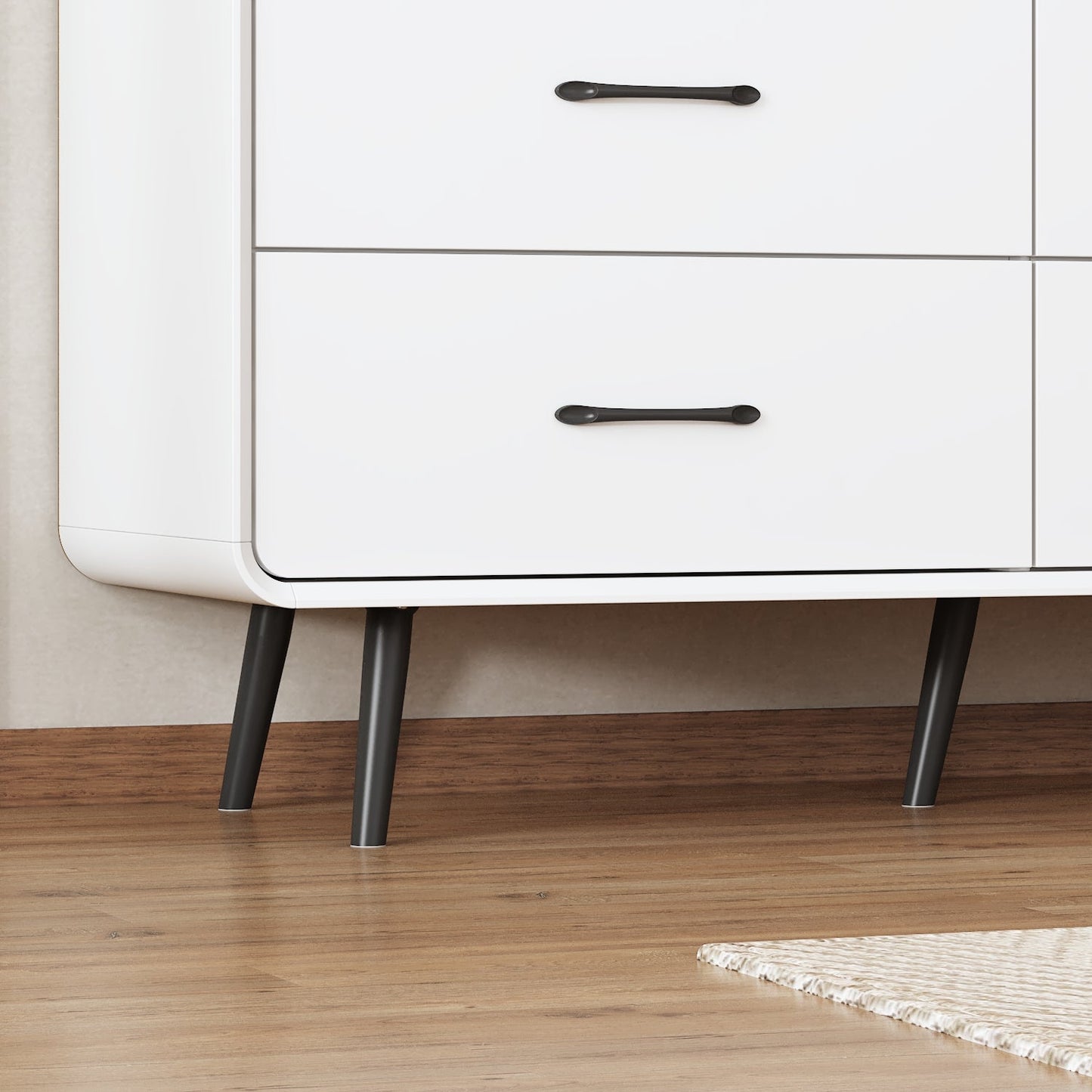 Commode à neuf tiroirs avec pieds en métal