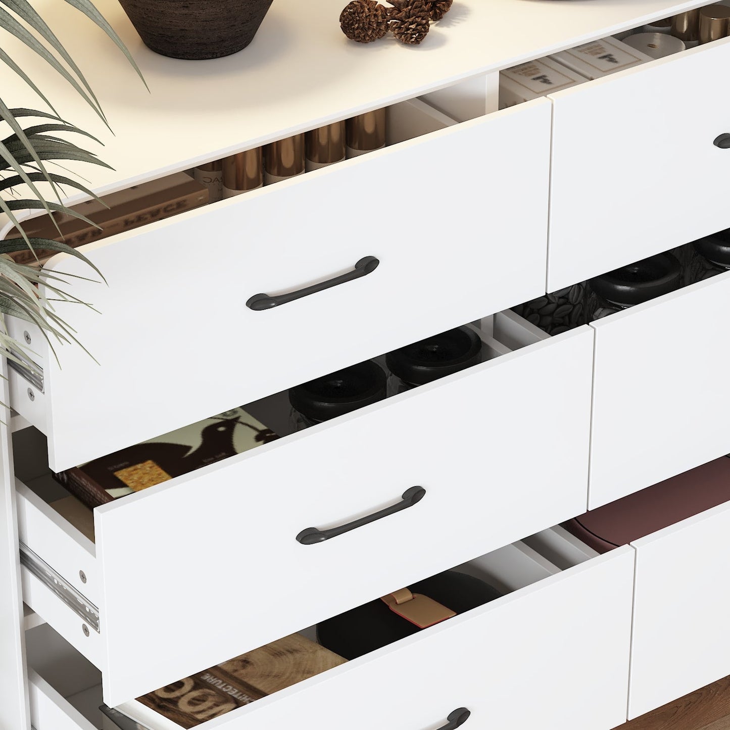 Commode à neuf tiroirs avec pieds en métal